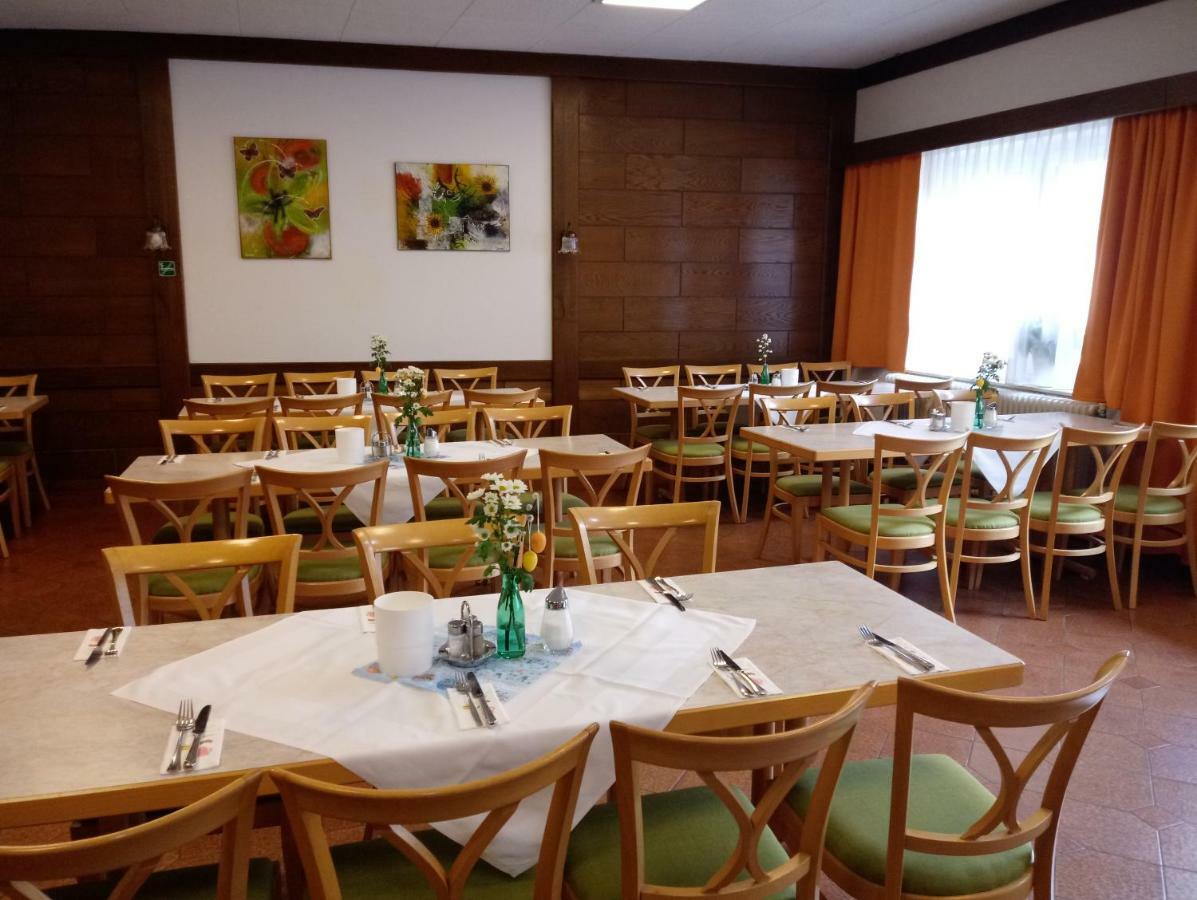 Weinhotel Rieder Poysdorf Exteriör bild